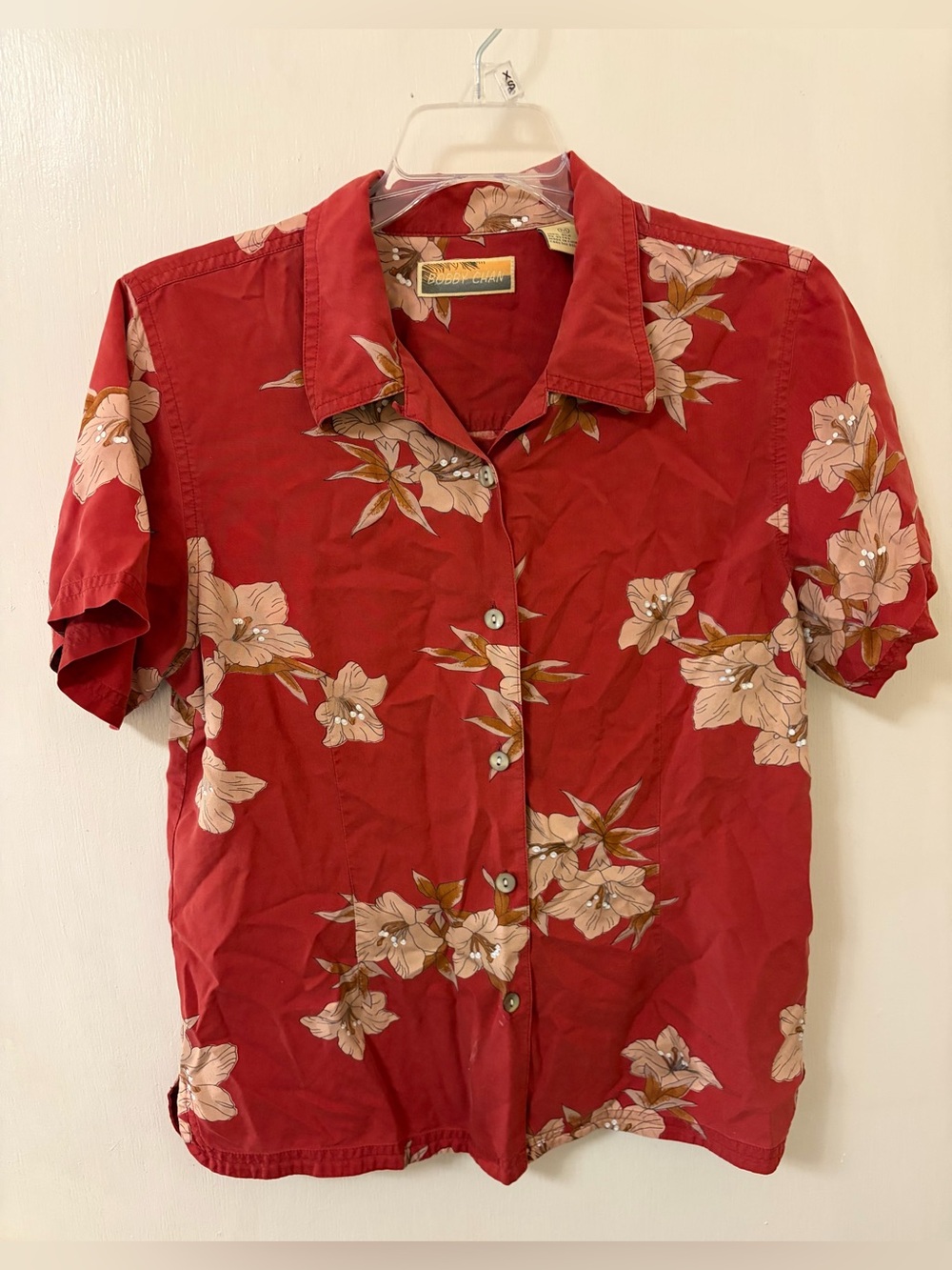 Men’s Red Floral Short-Sleeve Button-Down Shirt by Bobby Chan 100% Silk